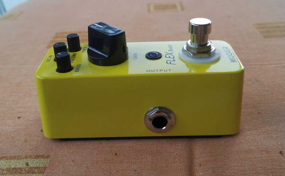 Pedal boost-overdrive Mooer Flex Boost de segunda mano · Foto 3 de 3 · Madrid · 35 €
