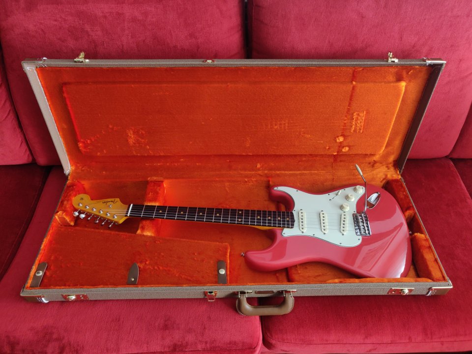 Fender American Vintage II Stratocaster Fiesta Red