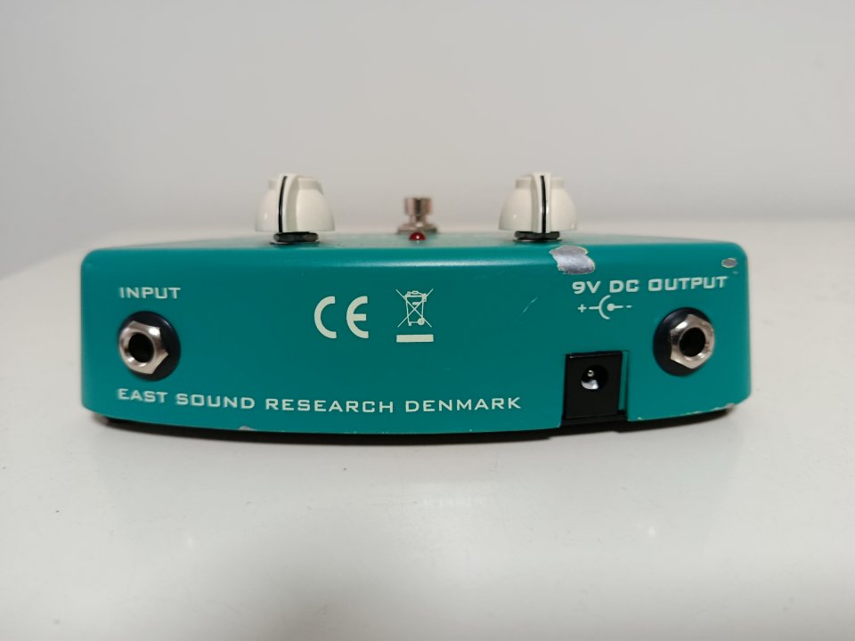 Pedal tremolo Carl Martin de segunda mano · Foto 2 de 5 · Cantabria · 90 €