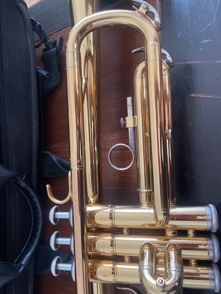 Trompeta Yamaha Japan YTR 2330 de segunda mano · Foto 3 de 8 · Almería · 300 €