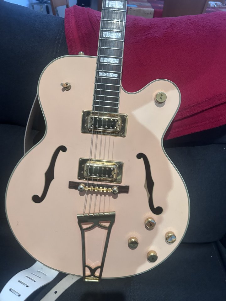 Gretsch Tim Armstrong Signature G5191 man salmon de segunda mano · Foto 10 de 10 · Valencia · 900 €