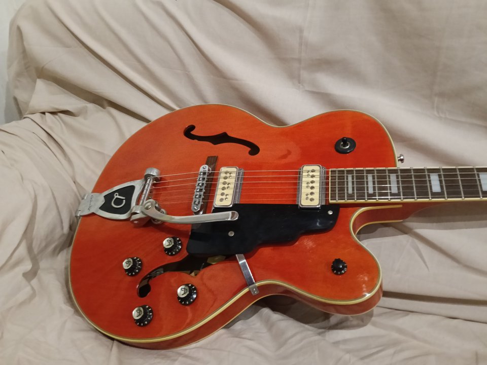 Dearmond Guild T-400