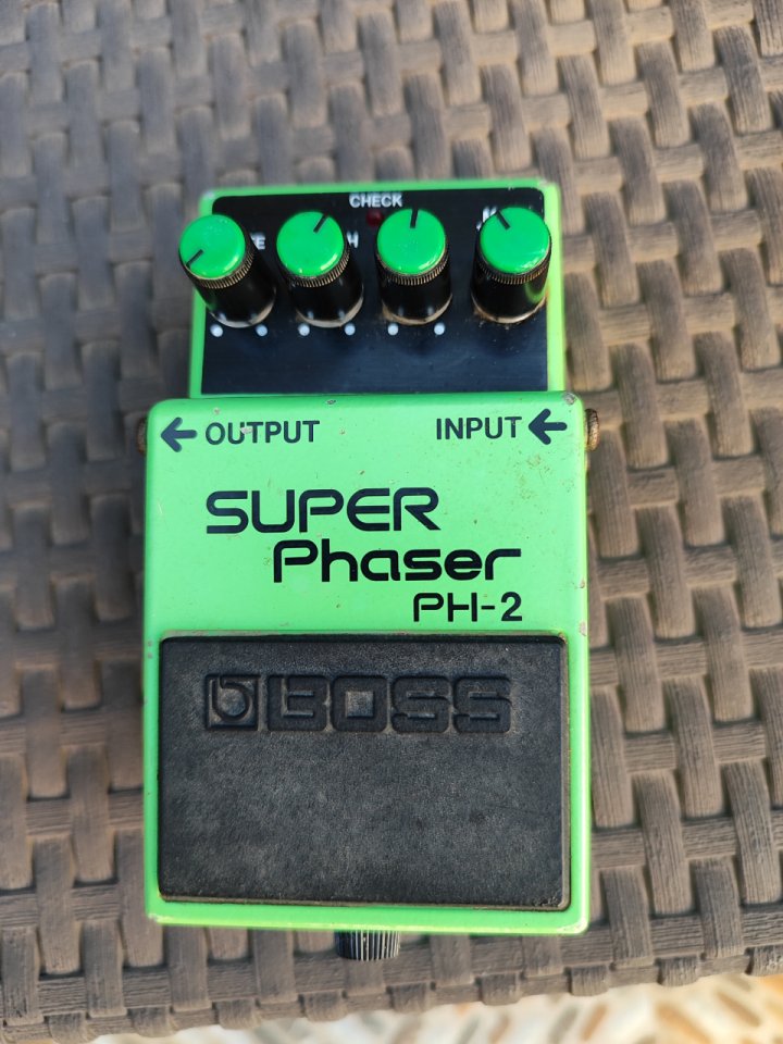 Boss Super Phaser PH-2 de segunda mano · Foto 1 de 4 · Málaga · 180 €