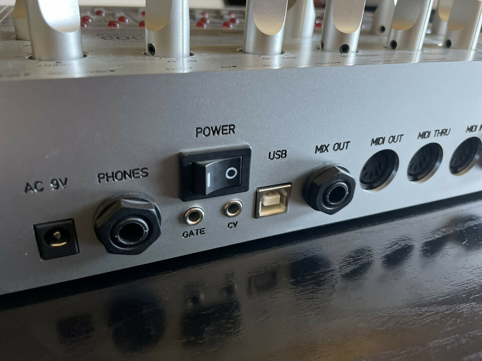 X0XB0X SE edicion coleccionista TB303