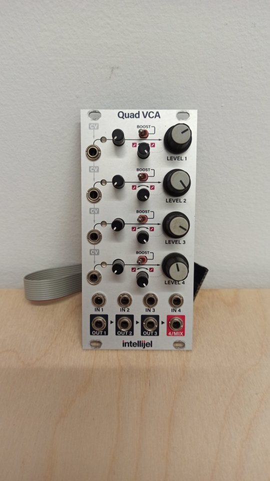 Intellijel Quad VCA