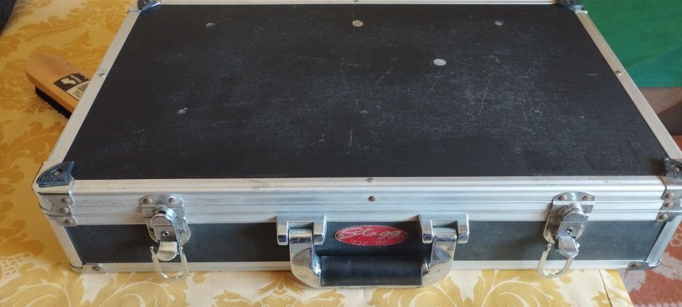 Pedal looper Boss rc-300 de segunda mano · Foto 5 de 6 · Cádiz · 285 €