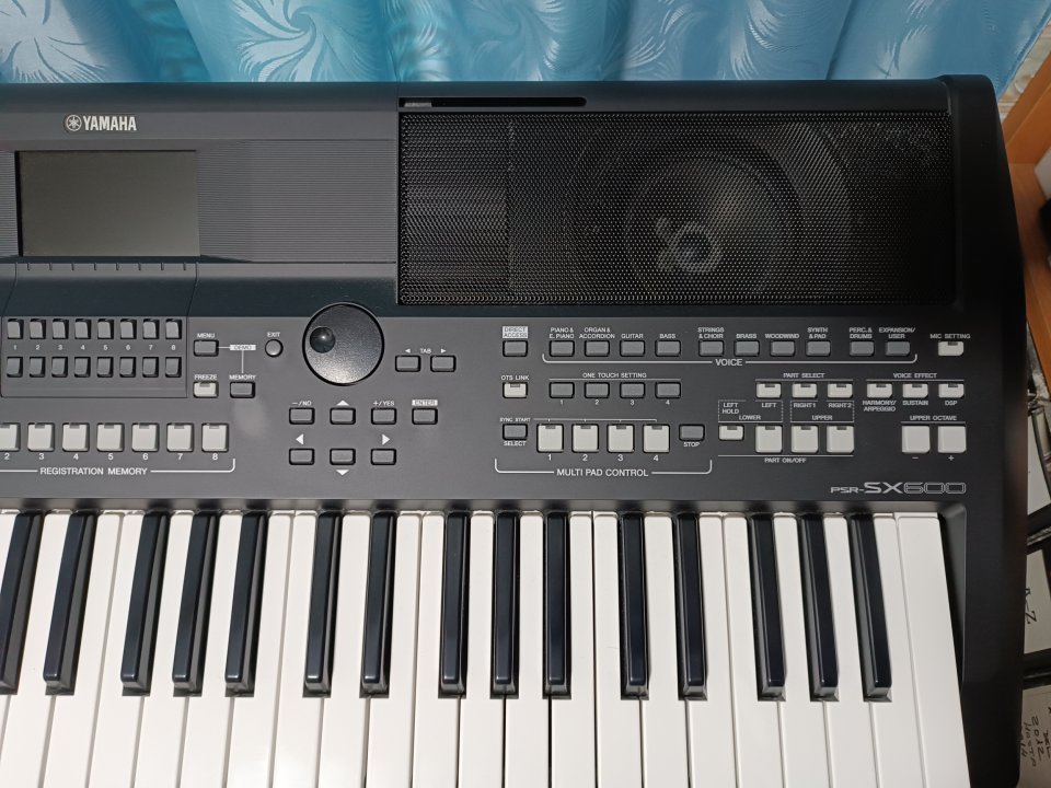 Yamaha Psr- Sx600 de segunda mano · Foto 3 de 4 · Murcia · 490 €