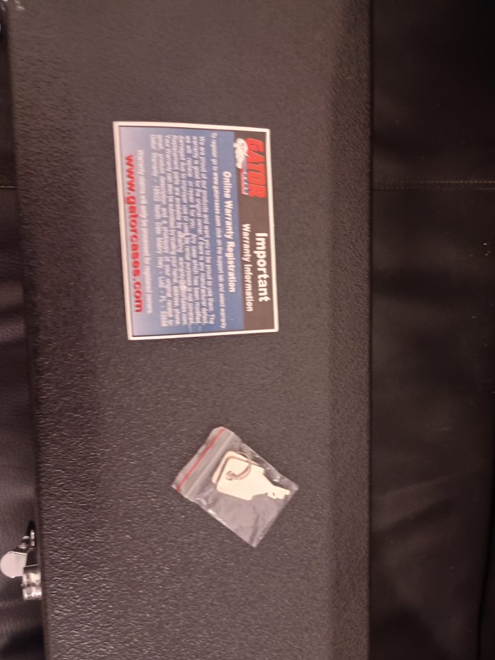 Estuche Gator mod-Les Paul de segunda mano · Foto 2 de 5 · Málaga · 60 €