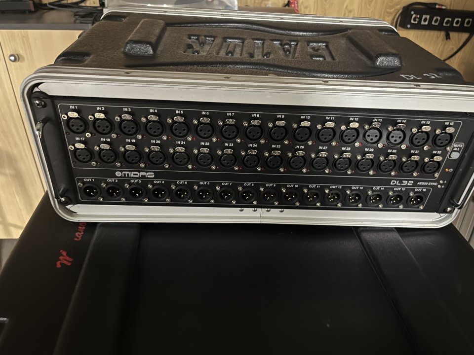 Midas M32 R y Midas DL 32 de segunda mano · Foto 6 de 8 · Murcia · 2200 €