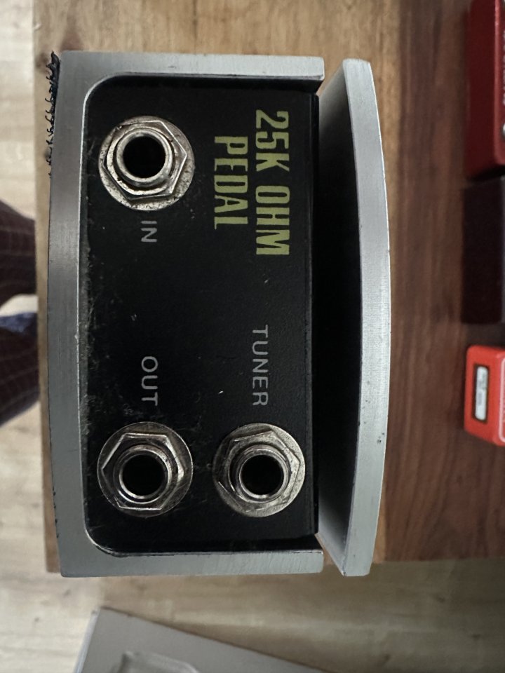 Pedal de volumen Ernie Ball VP Jr