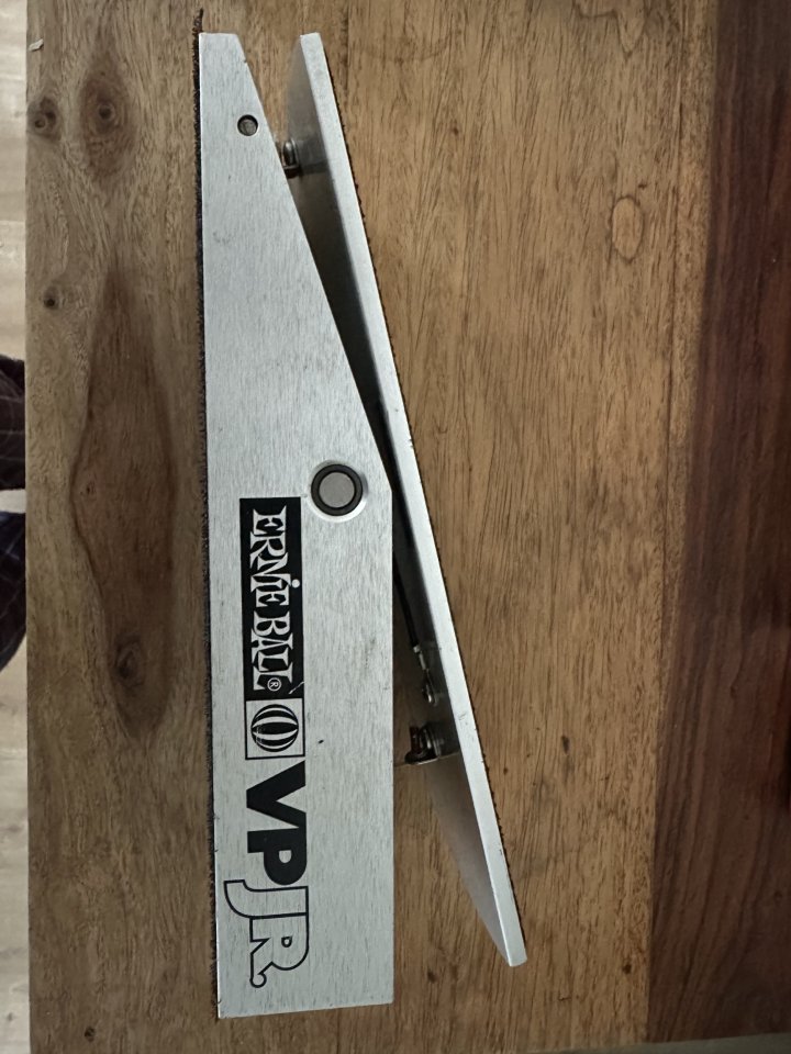 Pedal de volumen Ernie Ball VP Jr