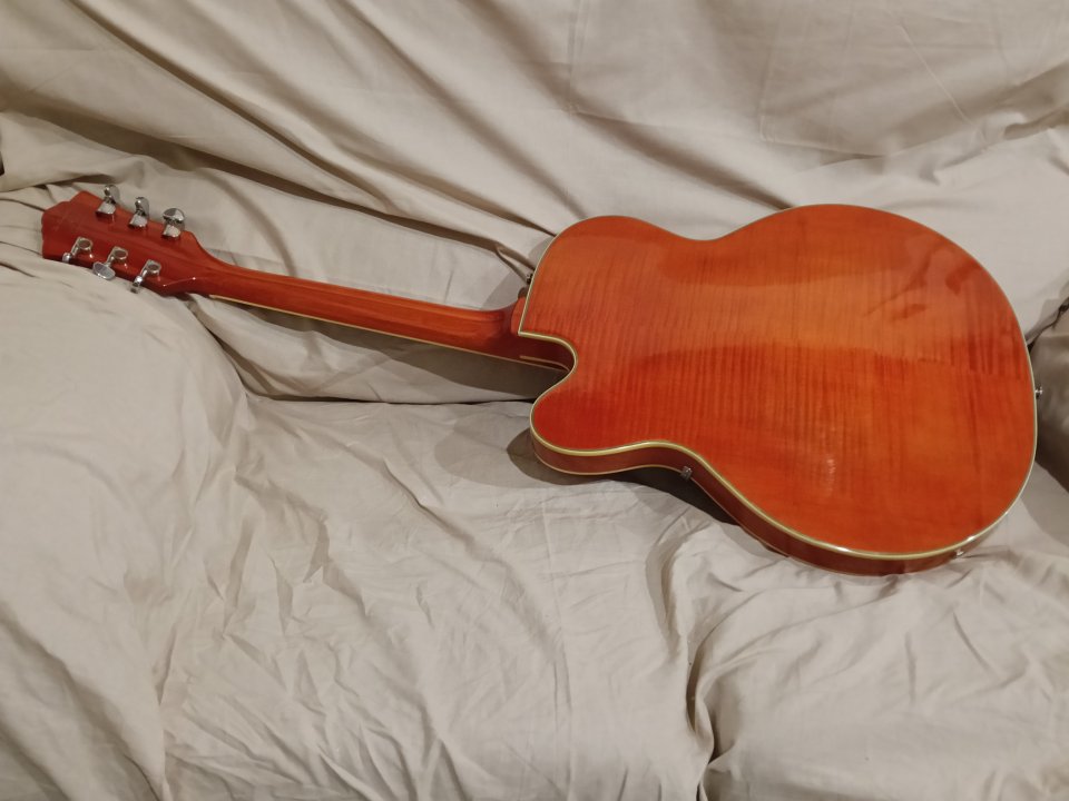 Dearmond Guild T-400
