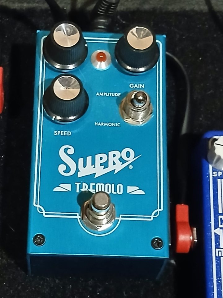 Supro Tremolo — Estado de colección, con caja y documentación de segunda mano · Foto 1 de 2 · Lleida · 120 €