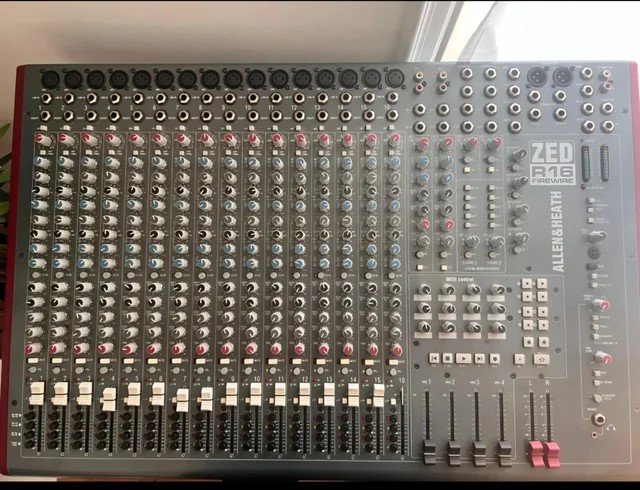 Allen & Heath ZED R16