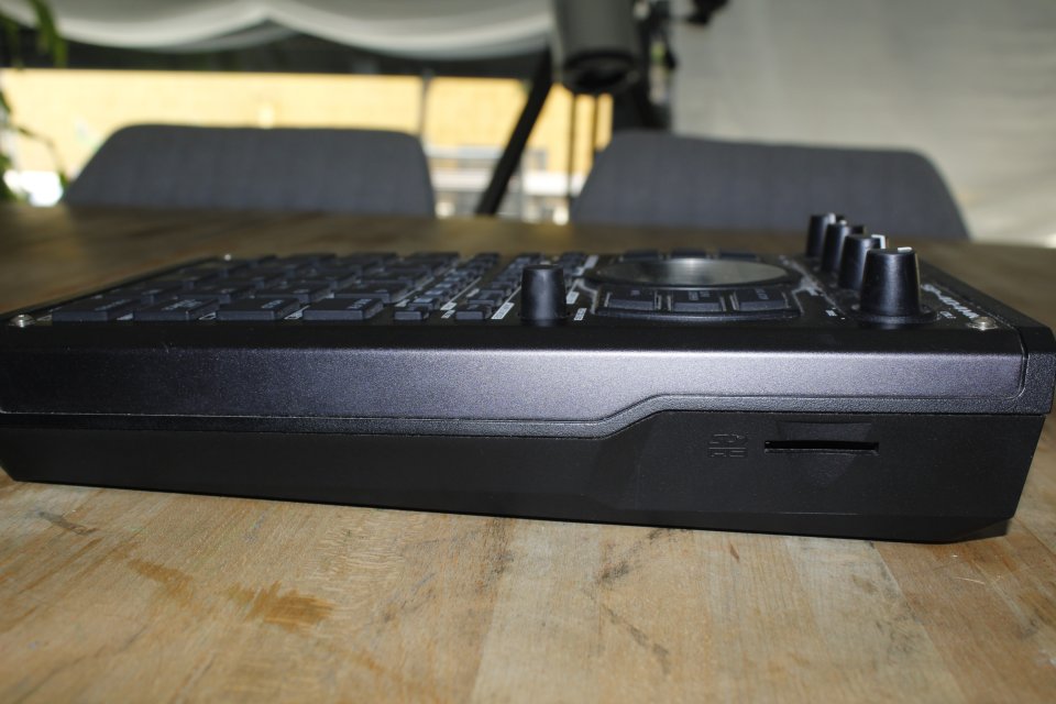 Roland SP-404MkII Gris de segunda mano · Foto 5 de 7 · Sevilla · 390 €