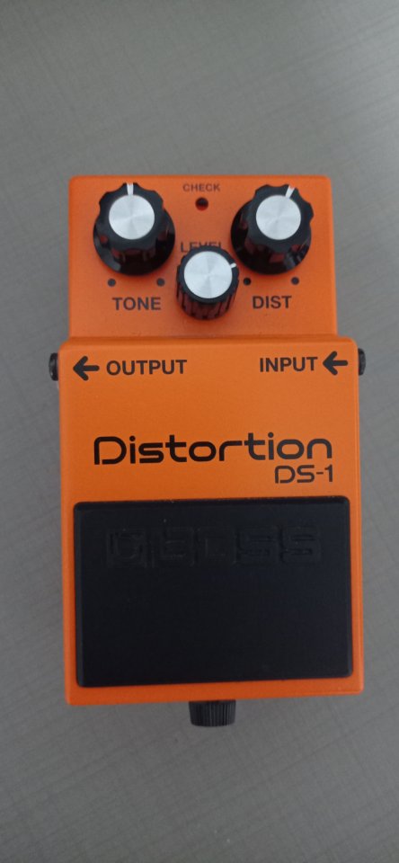 Pedal guitarra eléctrica Boss Distortion DS-1