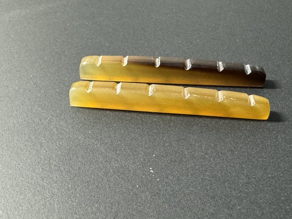 Cejuela de Cuerno buey ambar para Fender