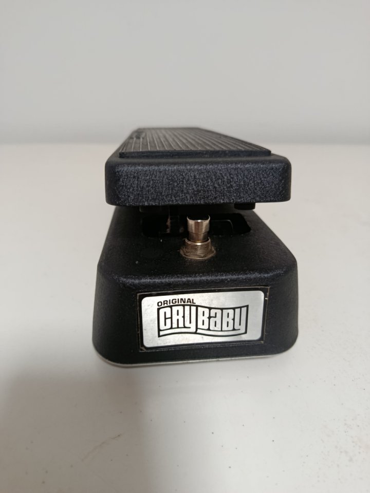 Pedal wah Dunlop Cry Baby Original de segunda mano · Foto 1 de 5 · Cantabria · 90 €