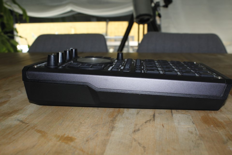 Roland SP-404MkII Gris de segunda mano · Foto 7 de 7 · Sevilla · 390 €