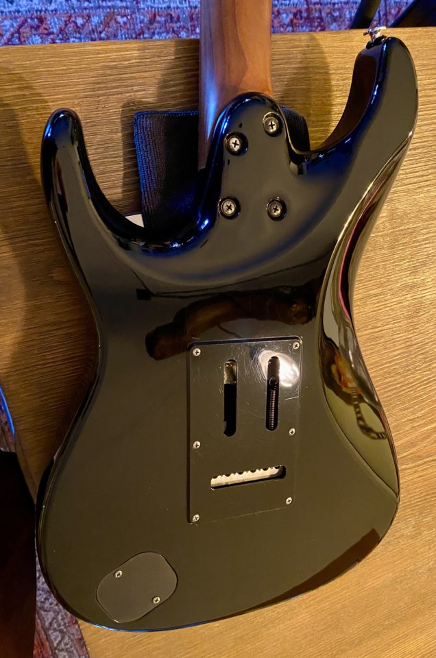 Ibanez AZ2204B-BK Prestige - Como nueva