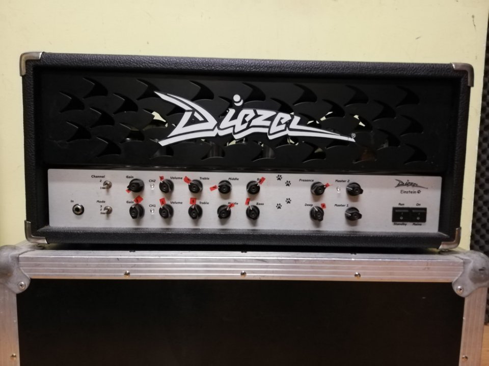 Diezel Einstein 100W + Flightcase