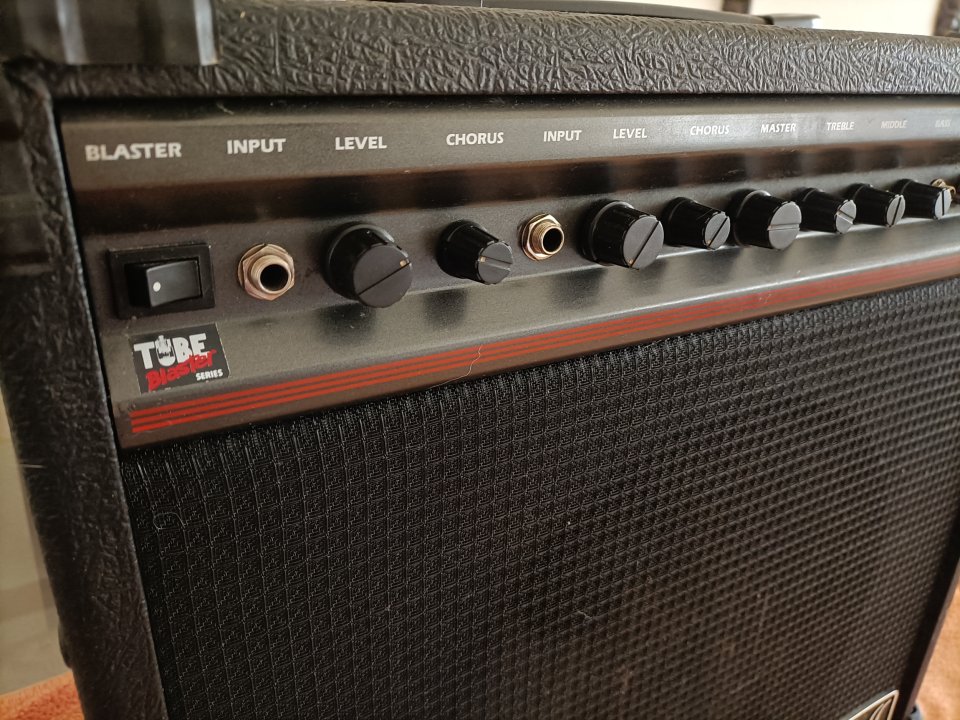 Amplificador de guitarra ROSS de segunda mano · Foto 2 de 6 · Madrid · 50 €