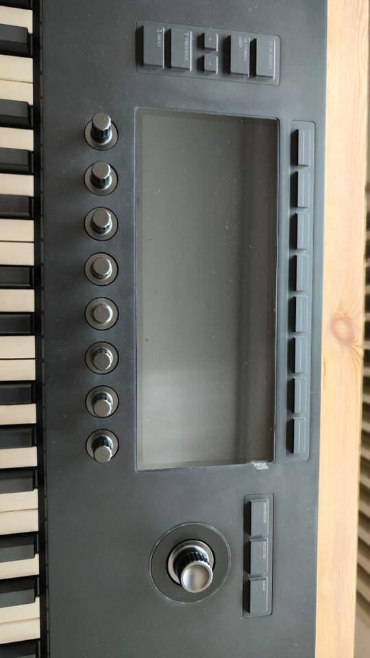 Native Instruments Komplete Kontrol S88 MK3 de segunda mano · Foto 9 de 10 · Navarra · 800 €