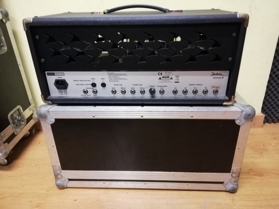 Diezel Einstein 100W + Flightcase