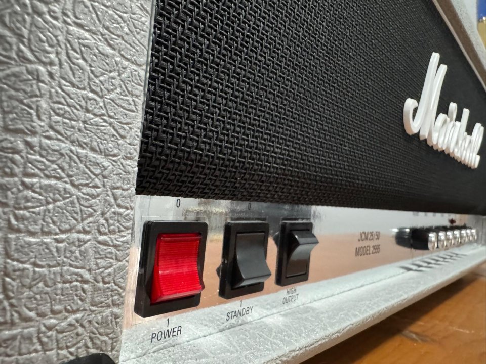 Marshall 2555x Silver Jubilee 100w UK - IMPECABLE - Solo Venta, NO Cambios de segunda mano · Foto 6 de 10 · Madrid · 900 €