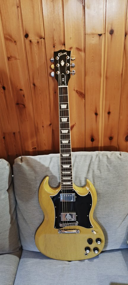 Gibson SG TV yellow de segunda mano · Cantabria · 900 €