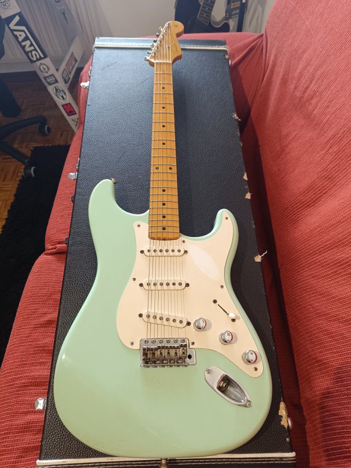 Fender Classic 50's Stratocaster 2003 MIM de segunda mano · Foto 4 de 10 · Lugo · 600 €
