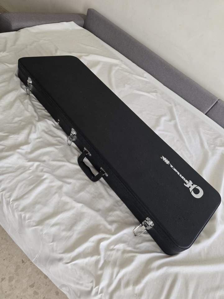 Guitarra Charvel de segunda mano · Foto 5 de 5 · Valencia · 600 €