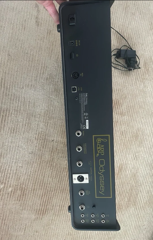 Korg Odyssey Rev2 (Edición limitada)