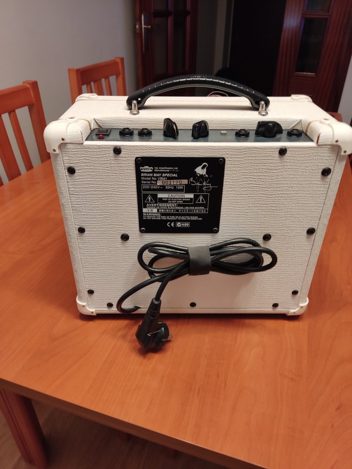 Vendo Vox VBM1 Brian May Special de segunda mano · Foto 6 de 6 · Valencia · 350 €