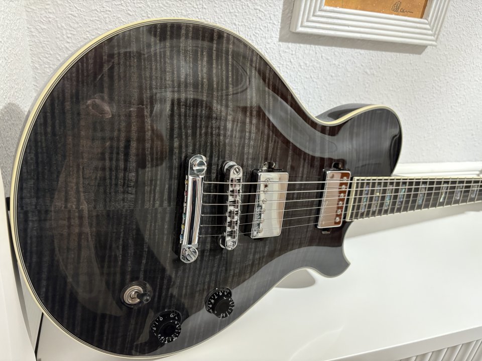 Michael Kelly Patriot Custom. Cambio.