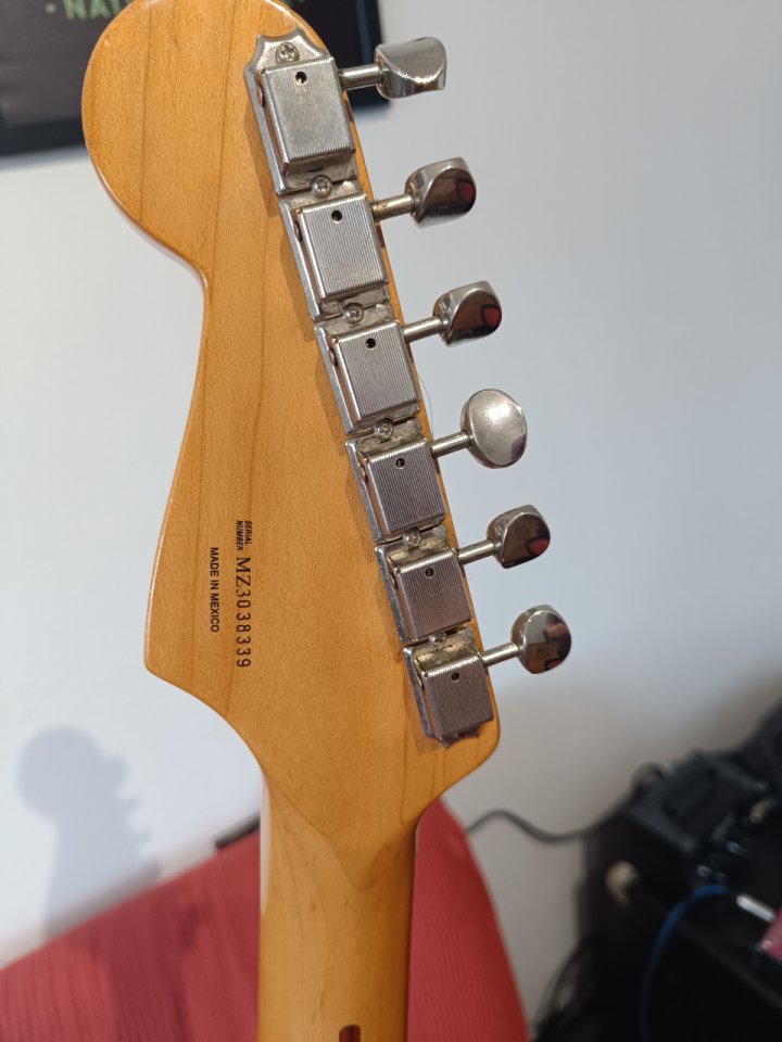 Fender Classic 50's Stratocaster 2003 MIM de segunda mano · Foto 7 de 10 · Lugo · 600 €