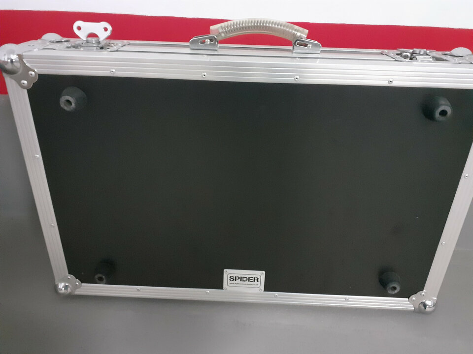 Fligth Case Pedalera Pedalboard gigante marca Spider