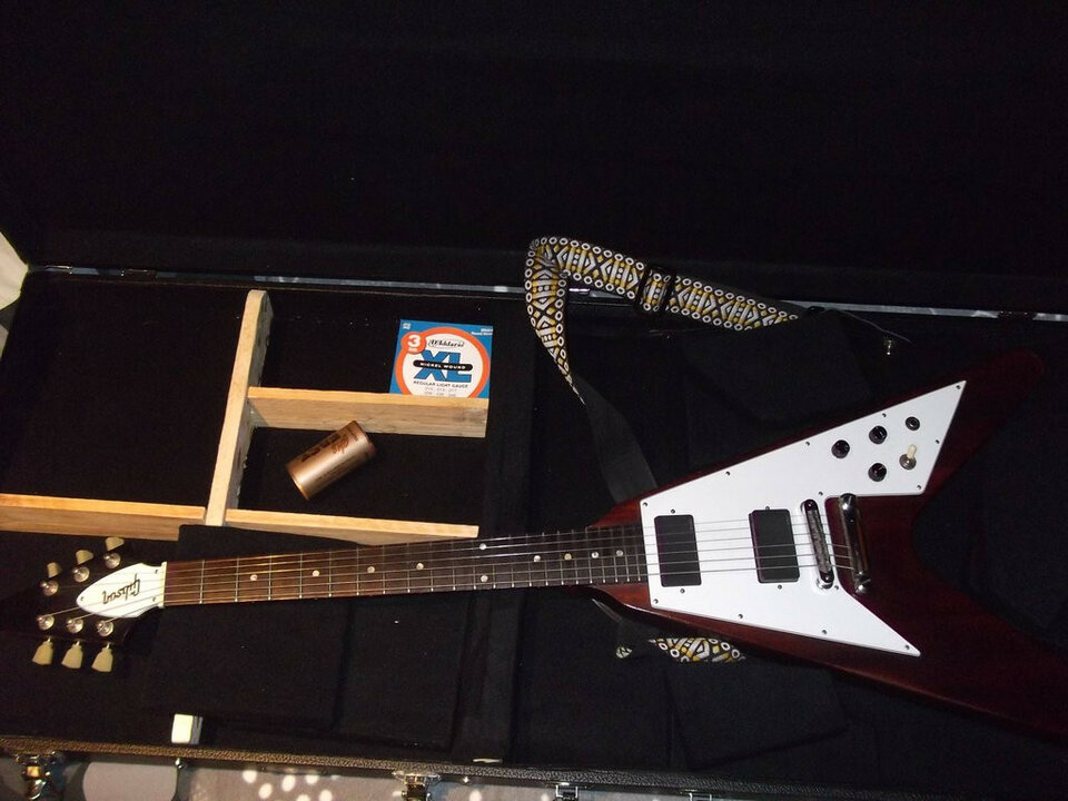 Gibson Flying V USA. Hecha en 2006 Nashville de segunda mano · Foto 4 de 4 · Girona · 1650 €