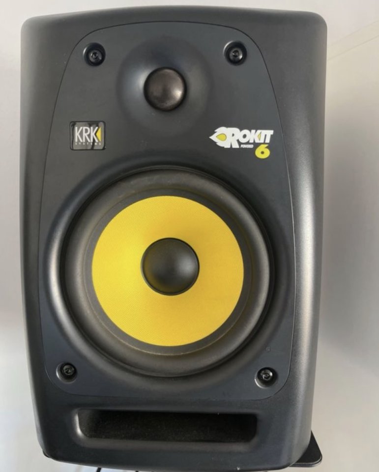 Monitores de estudio Krk Rokit 6 de segunda mano · Foto 1 de 5 · Barcelona · 100 €