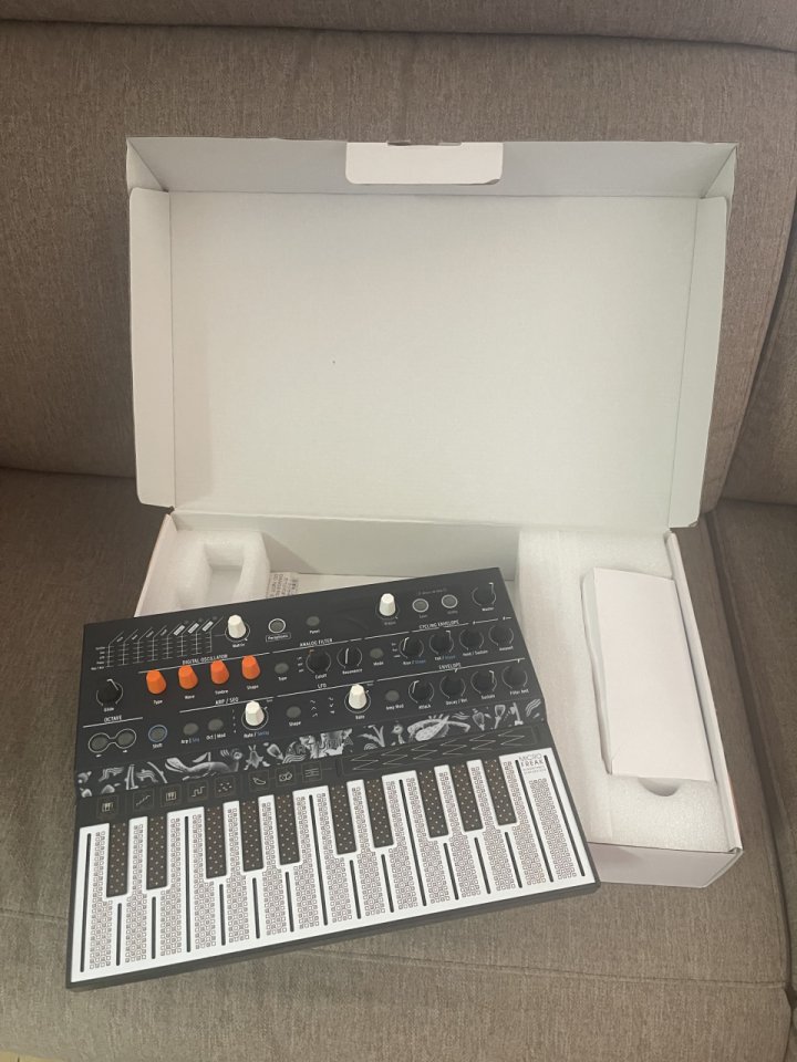 Arturia MicroFreak como nuevo de segunda mano · Foto 2 de 4 · Madrid · 225 €