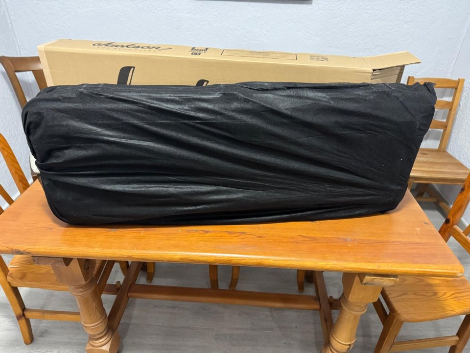 Jackson Soloist/Dinky Case - NUEVO SIN USAR - Solo Venta, NO Cambios de segunda mano · Foto 9 de 10 · Madrid · 100 €