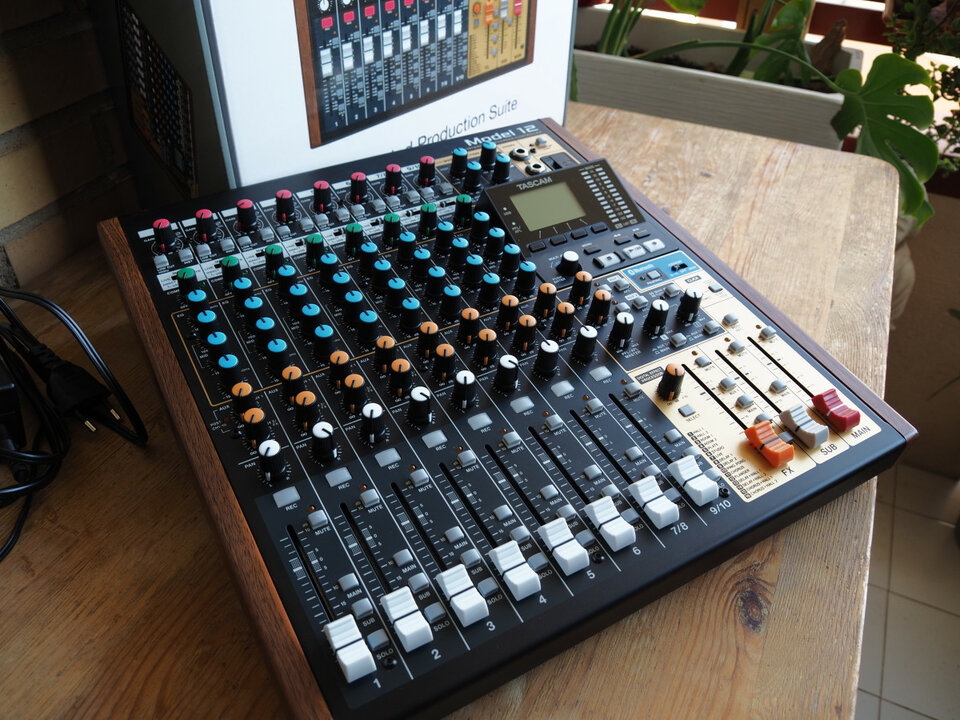 Tascam model 12