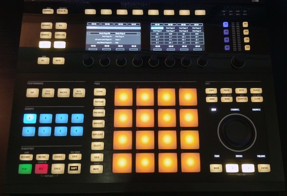 N.I. Maschine Studio black
