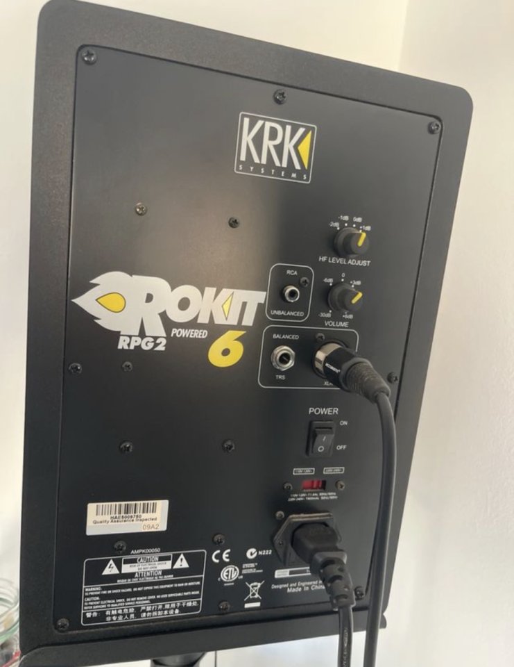 Monitores de estudio Krk Rokit 6 de segunda mano · Foto 3 de 5 · Barcelona · 100 €