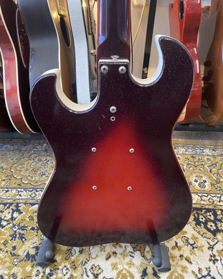 Silvertone 1457 con Amp-in-case de 1965 (amplificador de válvulas/estuche)