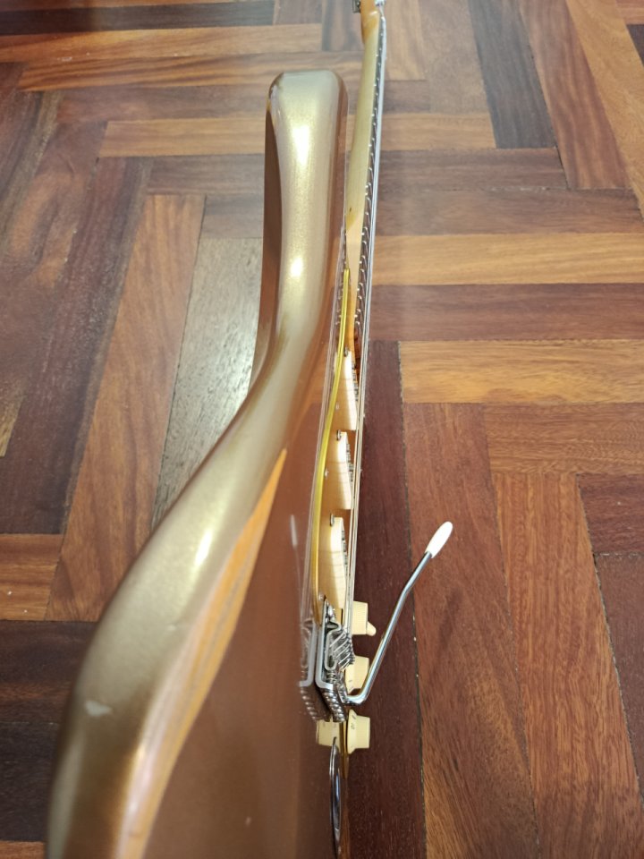 Fender stratocaster Vintera 60 Road worn. Radio 9'5 trastes NUEVOS de segunda mano · Foto 8 de 10 · Cantabria · 950 €
