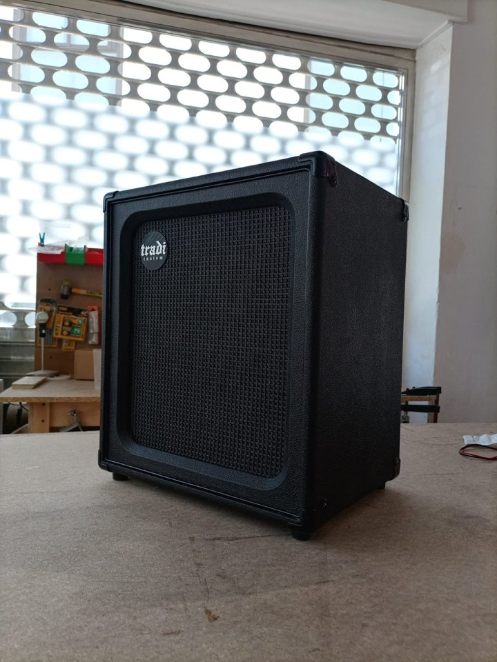 Pantalla Tradi Custom 1x12 50w 8ohm