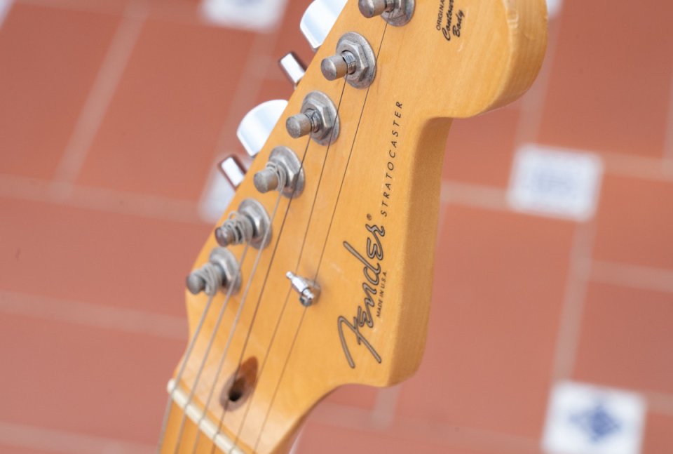American Standard Stratocaster 2009 MN Candy Cola