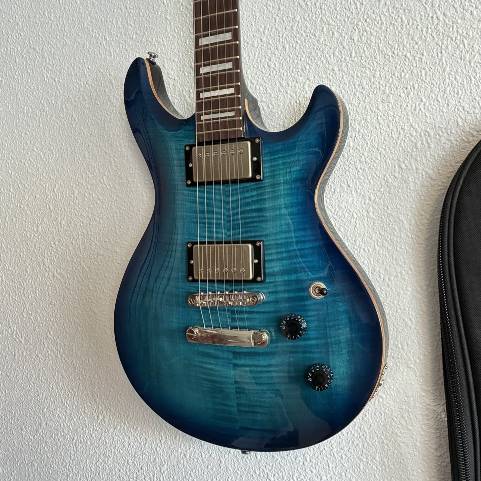 CORT M-600 BB de segunda mano · Foto 1 de 5 · Alicante · 300 €