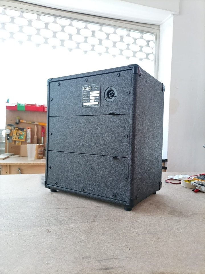 Pantalla Tradi Custom 1x12 50w 8ohm